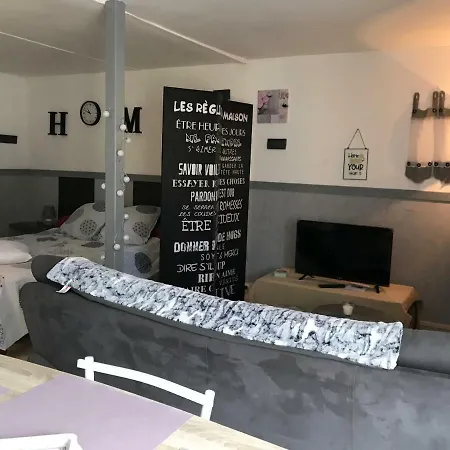 Lägenhet Joli Au Coeur De